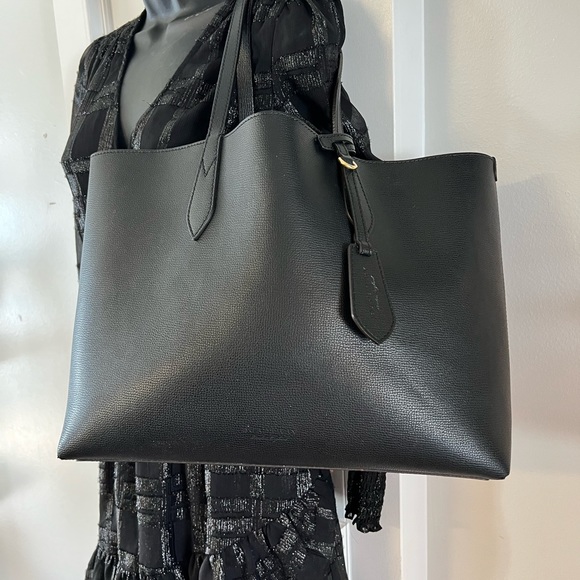 Burberry Haymarket Checkleather Reverse Tote - Picture 7 of 10